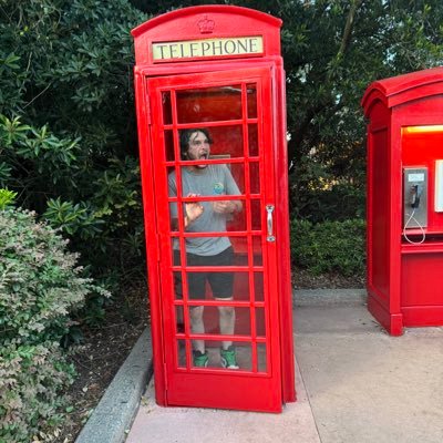 BradyVorwald's profile picture. Batman solos everyone