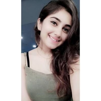 Tanisha7720's profile picture. Bindaas freeak girl
chulbuli😉😉

Aate jate hue main sab pe nazar rakhti hun🤭🤫
Cricket premi 
movies lover