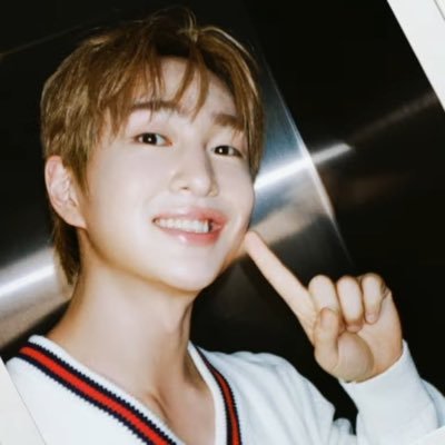 shinenew_'s profile picture. (๑･̑◡･̑๑)