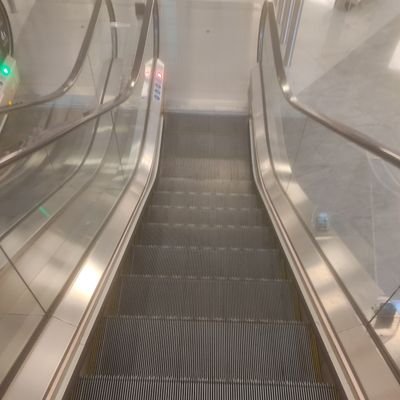 offgridpaki's profile picture. idher udher darbadar