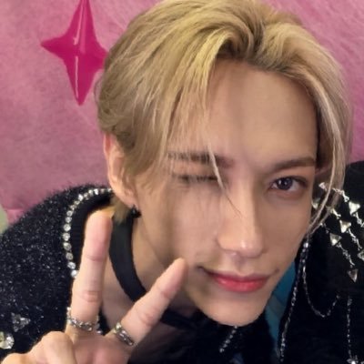 chokojll's profile picture. 01 理人MINI