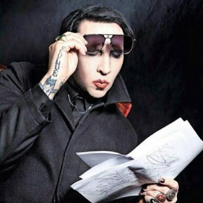 MMlover1969's profile picture. Instagram is https://t.co/U2ecoJMbzC