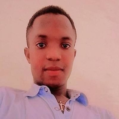 symusa52's profile picture. 