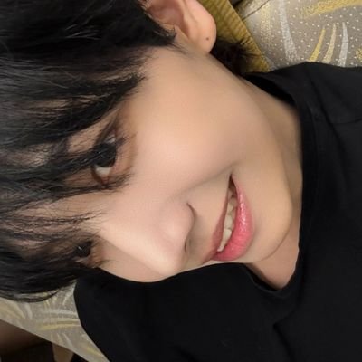 tooxtoo_svteenn's profile picture. 