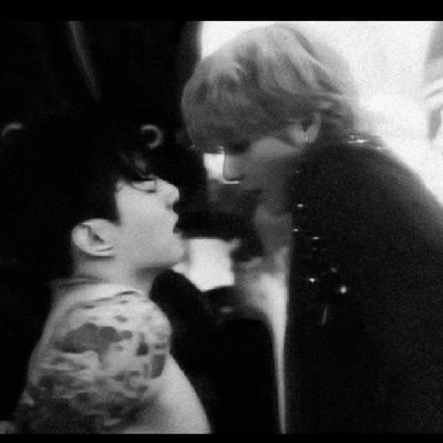 Tk_7i7's profile picture. 