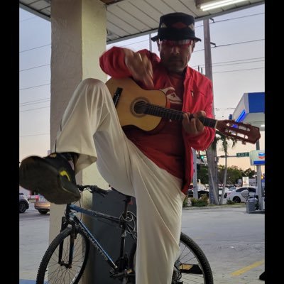 spankybumps's profile picture. send the attention spans to zero