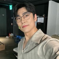 ๐ฟ ํ๐ฟ (@p_ull_l) 's Twitter Profile