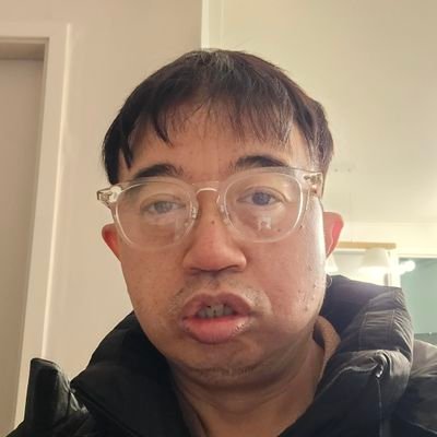 ChoechoeyeongG's profile picture. 안녕하세요 저는결혼십어서 놓려할게요