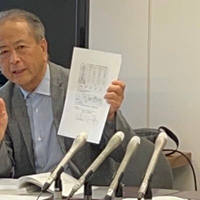 豊橋公園新アリーナ計画の是非を問う住民投票を目指し活動したが、市民の願いを込めた条例案はアリーナ推進派に否決された。しかし2024年11月長坂市長誕生で追い詰められた推進派市議が、ついに自ら住民投票実施を決めた。不正や不法行為の疑惑に満ちた新アリーナ事業は豊橋市の未来に暗い影を落とします。豊橋市民の良心を示そう