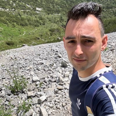 Lofyno8's profile picture. 🇳🇱Hi!🙋🏻‍♂️| Pink Wizard owner🧙 | Golden Knight👑 | Not really admiring to be a pro at Fall Guys but pretty good I guess🏆 Won 1 million dollars with FG 💶