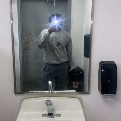 limikeyy's profile picture. 