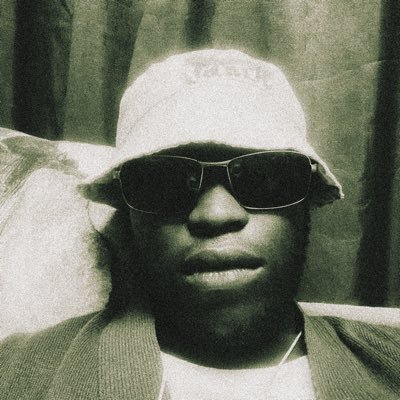 LungaSizani13's profile picture. ranch thee enabler.