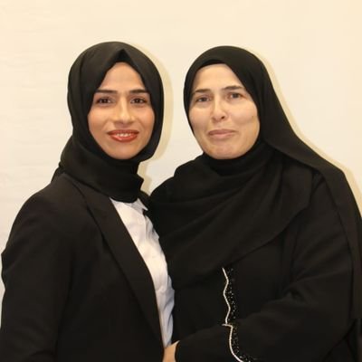 nermin_ratik's profile picture. 