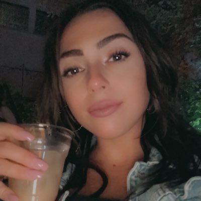 concreteashes's profile picture. 