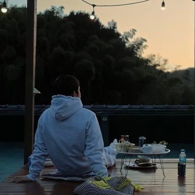 kyungjiwon's profile picture. 지금 나만 불편한 가?