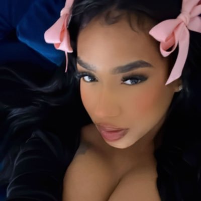 xyunglit's profile picture. I just like to talk my shit 😇