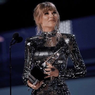 long_live_lex's profile picture. “I’m still a believer but I don’t know why, have never been a natural all I do is try try try”