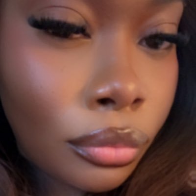 NeynahX's profile picture. Nneynnah on all platforms..