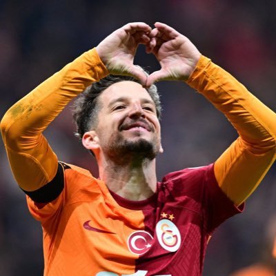 7LMx_'s profile picture. @ALNASSRFC @SSCNAPOLI