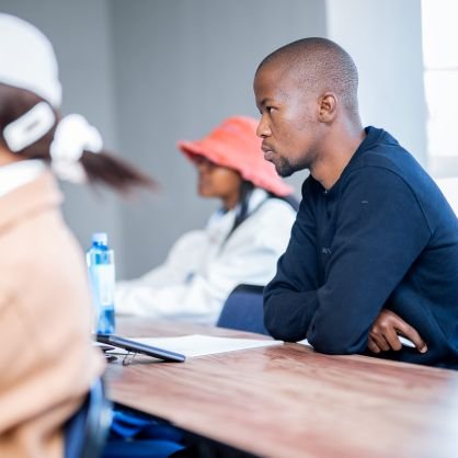 Social Media & Communications Consultant | Digital Media Strategist & Trainer | Helping brands cut through the noise with powerful digital storytelling