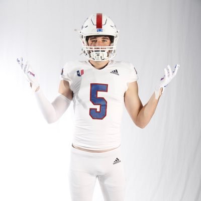 C/O 2025 | #5 | S/OLB/WR | 6,4 225| 4.5speed|National High School Honors Scholar| 2-way ath | 6 offers | https://t.co/dIYB2ca89n