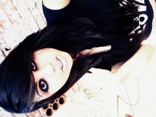 , ciumenta , manhosa , e Qe ama o Namorado dela *-* @dihpitty