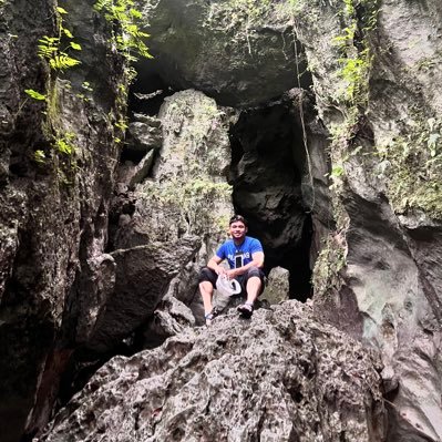 frilleperoy's profile picture. “Hardworking & always chasing the next adventure. Exploring the world, one trip at a time.”