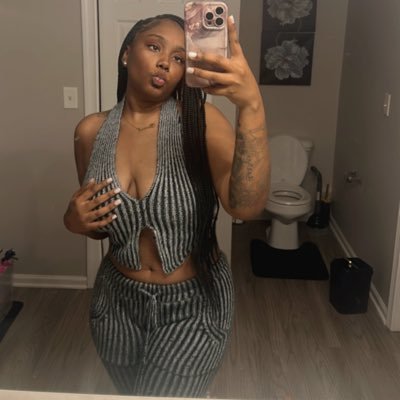 kushforthoughtt's profile picture. ✨💫modern day hippie✌🏽