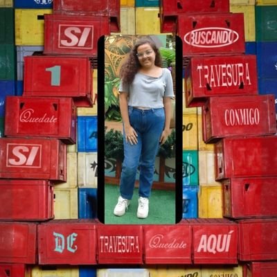 moni_amorzinho's profile picture. Uma jovem e tímida garota com mente inquieta