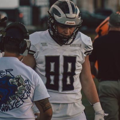 6”0 225 LBS| CLASS OF 2026| FB/TE |3.8 GPA | EMAIL trizinger98@gmail.com| https://t.co/L1q3wDFPHF