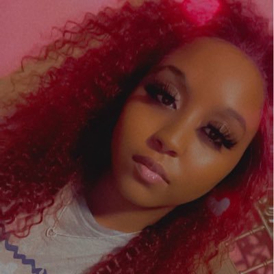-27✍🏾💯🤝 Slurp Me Like A Icy 😏💦 Pretty & Thuggin 😈 A Sagittarius ♐️ 💛🤯💦💸 TASTE MY RAINBOW 👅