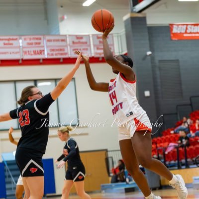 SCHS women’s basketball #14| class of 26| PG/SG | 5’4 1/2 | OTP 2025 | 3.0 gpa | email: dymonpercell14@gmail.com