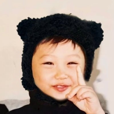 #Stay 🌟
My Bias #Felix🌟
Translator and Editor of Videos