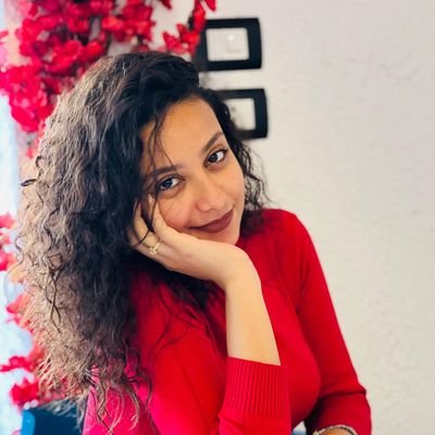 SandraEbraam's profile picture. الاحلام خُلقت لتعيش وانت خُلقت لتحقق الاحلام 💫🖤