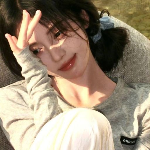 DewmmearshIpXb's profile picture. 