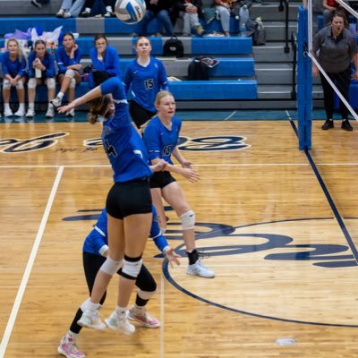 / 2027 / Stanley, ND / 5’10” / 3.8 GPA / 🏐OH-MB-RS / 🥎 P-ATH / Ignite Volleyball 18u-Pink /