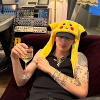 . (@_whyartissohard) 's Twitter Profile