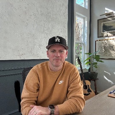 Marketing Leader | ex @mcsaatchi + BSOT disciple | 🏊♂️ 🏀 🎸 🖼 ✍️ | meet me on the blockchain: MisterMaurer.eth