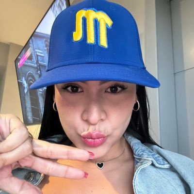 Am widowed living alone with my daughter since 2019 am looking forserious relationship🌺🩵🌺