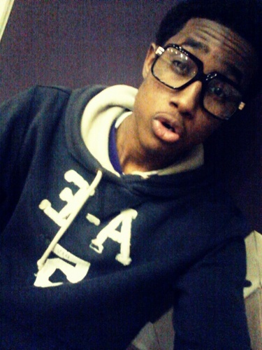 Jarred987's profile picture. Music My Life Thoo ! iSing , Hopeing To Make It One Day , Cheaa !!! This Big Ole Heart Of Mines Belongs To @ImThtPrettyGirl. soo yeah ! FWM : )