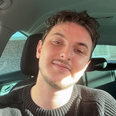 ahmetcanersagir's profile picture. Go Forward