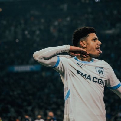 flqvv's profile picture. le mec que tu vois au dessus n'a pas marqué donc tout est possible dans la vie (et OM je t'aime et je te déteste toujours)