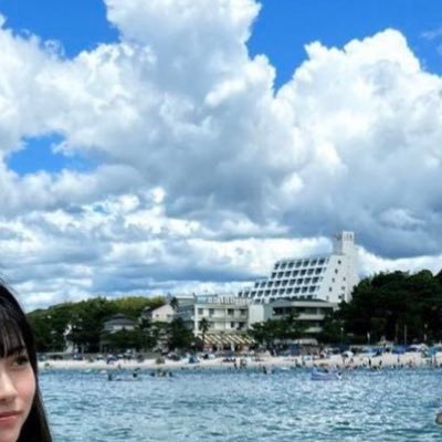 qDRCAUCITni9NXo's profile picture. 