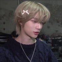 𝑀𝑒𝑖 (@_be03l3_) 's Twitter Profile