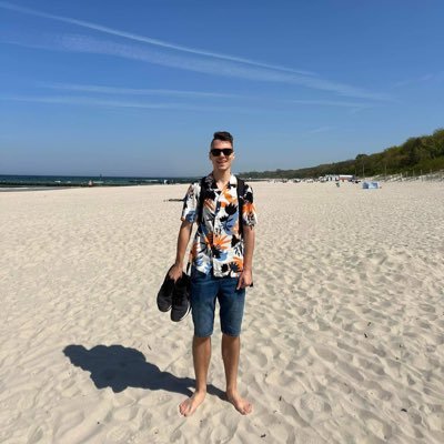 KotlarzMati's profile picture. ✍🏻 - @PilkaNozna_pl  
🎙️ - @SpecjalisciZL