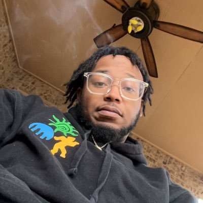 Capricorn♑️ #4️⃣OE🦍🖤 #RIHGranddad🙏👴🏾 #RIHMira🙏😇 #LLJ🦍 #LLC🖤💙🔯#MambaMentailityForever2/24🙏
