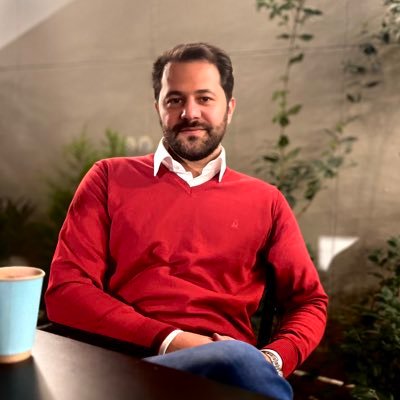 VahidMaani's profile picture. کرگدن پیر پوست کلفت دل نازک | Vahid.Maani on gmail