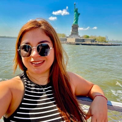 AriannaMrocha's profile picture. 35 | Born and raised in Tampico, Mx.🐚🌴🇲🇽| Thoughts and opinions are my own | TAM United Airlines CSR ✈