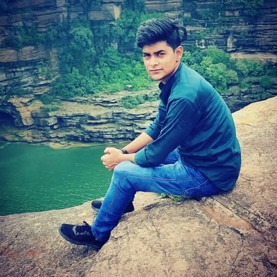 ख़्वाब टूटे है मगर हौंसले ज़िंदा है
हम वो है जहां मुश्किलें शर्मिंदा है
कांग्रेस परिवार🤝