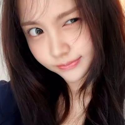 cloveribboo's profile picture. 